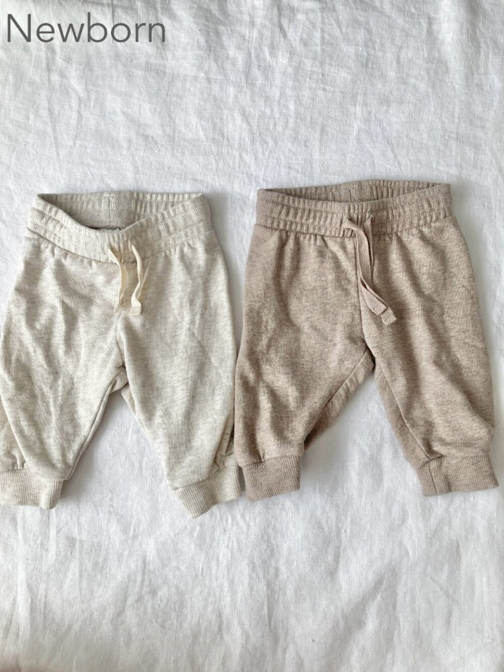💙2/$25 H&M Newborn Baby Neutral White Cream Beige Sweatpants Minimalist Fall